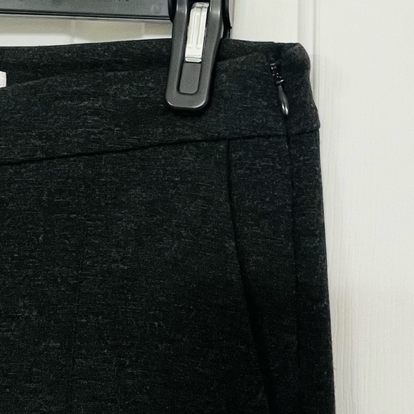 Cabi 967 Audrey charcoal gray side zip tapered leg pants, size 4. - Picture 4 of 7